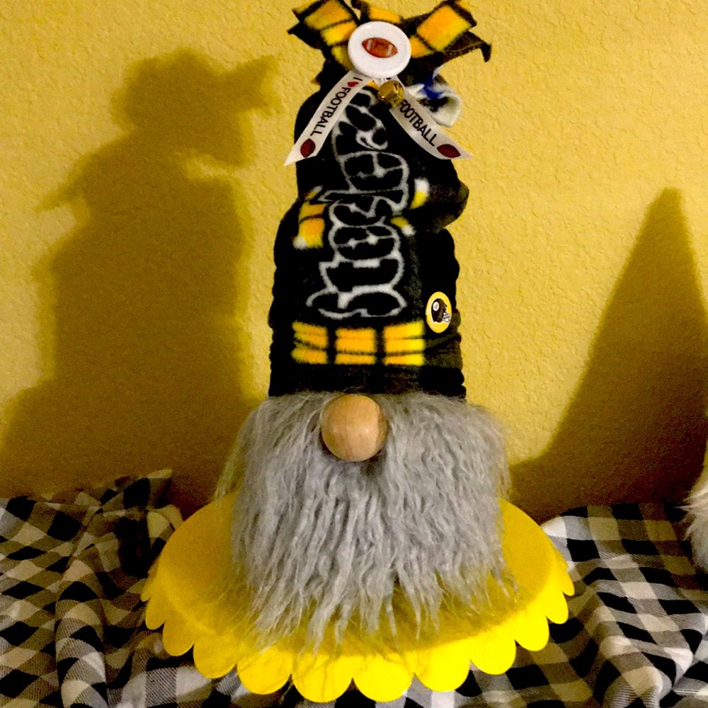 Gnome Steelers Theme